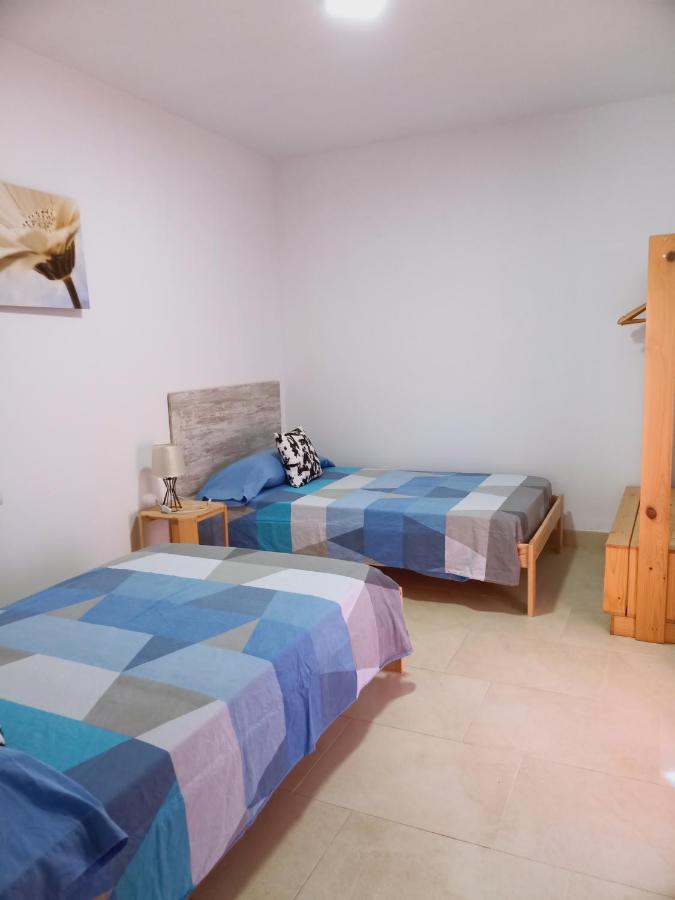 Chalet Amplio Con Jardin Y Zona Barbacoa. Reus Eksteriør billede