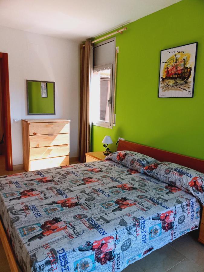 Chalet Amplio Con Jardin Y Zona Barbacoa. Reus Eksteriør billede
